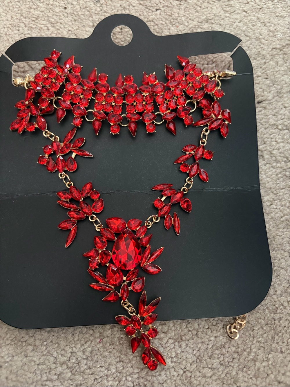 NWOT Aratta- Dramatic Red Crystal Bib Necklace with Gold-Tone Setting - Picture 12 of 16
